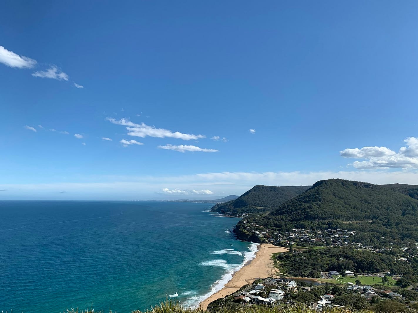 Illawarra coast from Bald Hill — learn Mandarin in Wollongong with WillyChina