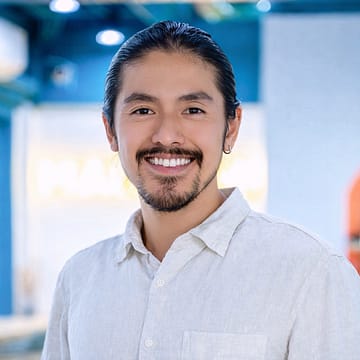 Will — native Mandarin teacher, founder of WillyChina